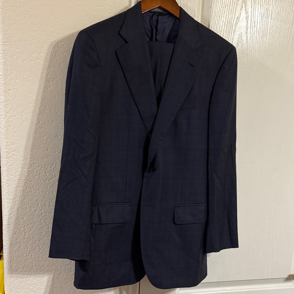 Daniel Cremieux Dark Blue Men's Suit: 38R Blazer & 32x30 Pants